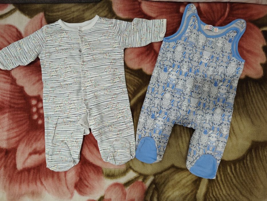 Продам детские вещи