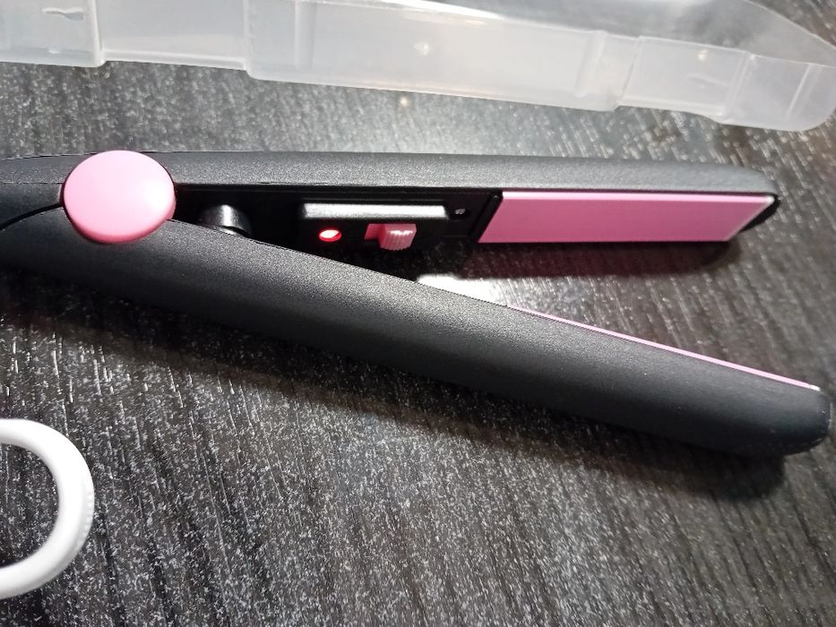 Mini placa pentru par