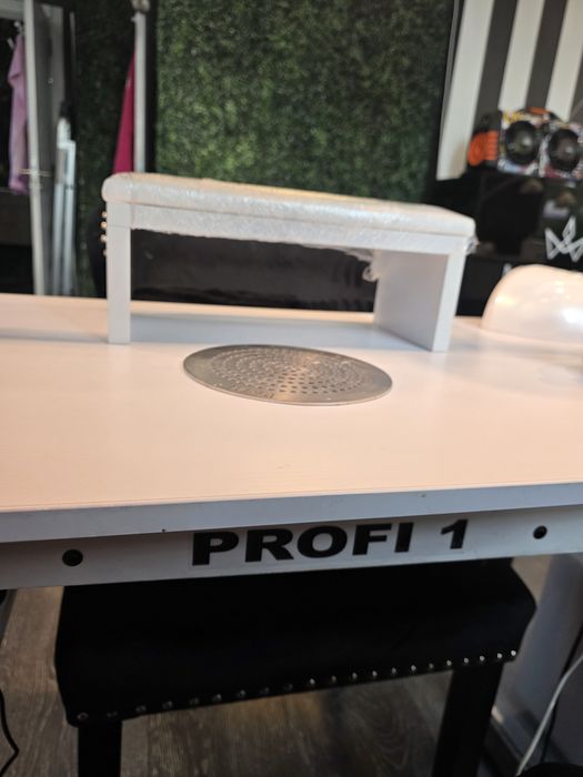 оборудване за маникюр