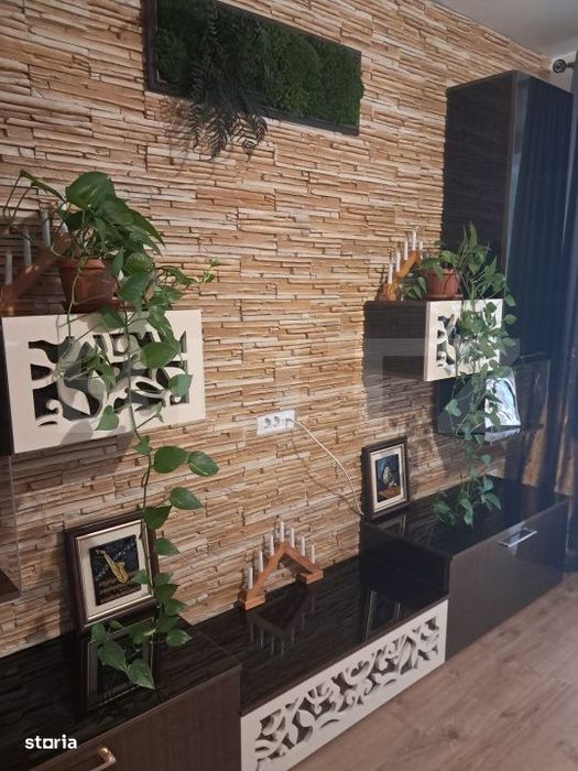 Apartament 3 camere, 68 mp, curte 135 mp, zona Rond Pacurari
