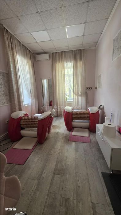 Casa boiereasca,teren1302 mp,pretabila - clinica, restaurant- Ultracen