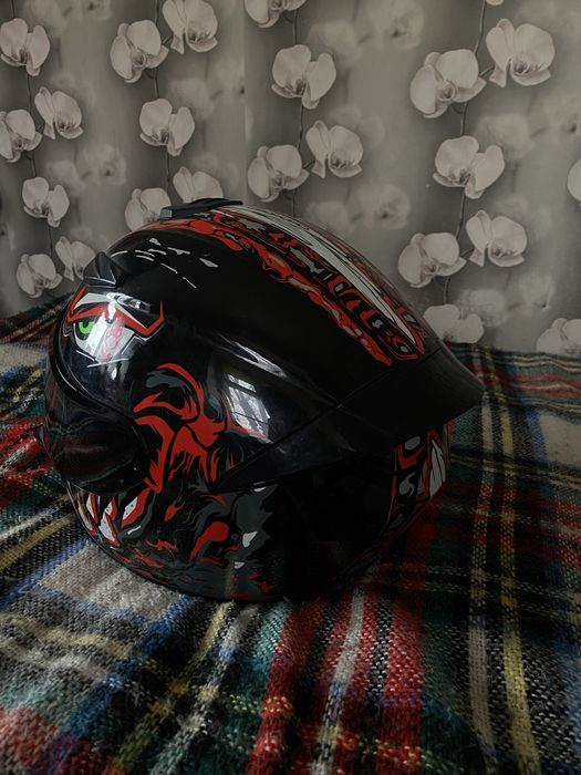 Продам мотошлем 61-62