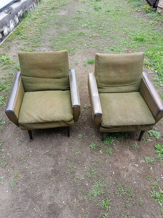 Продам 2 кресла производство ГДР