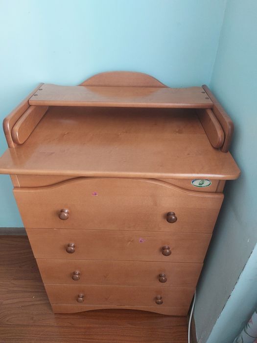 Пеленальный столик