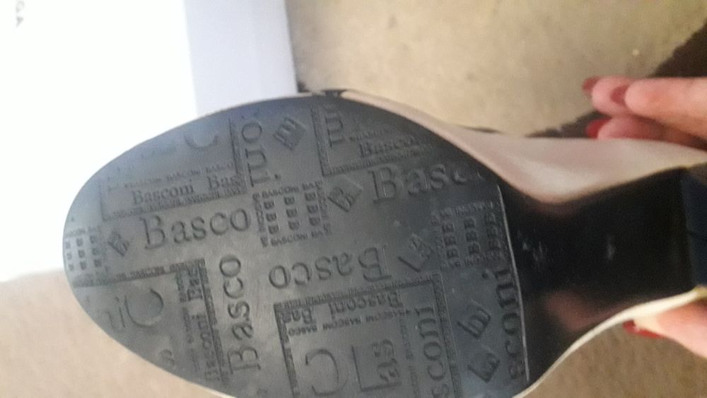 Продам туфли