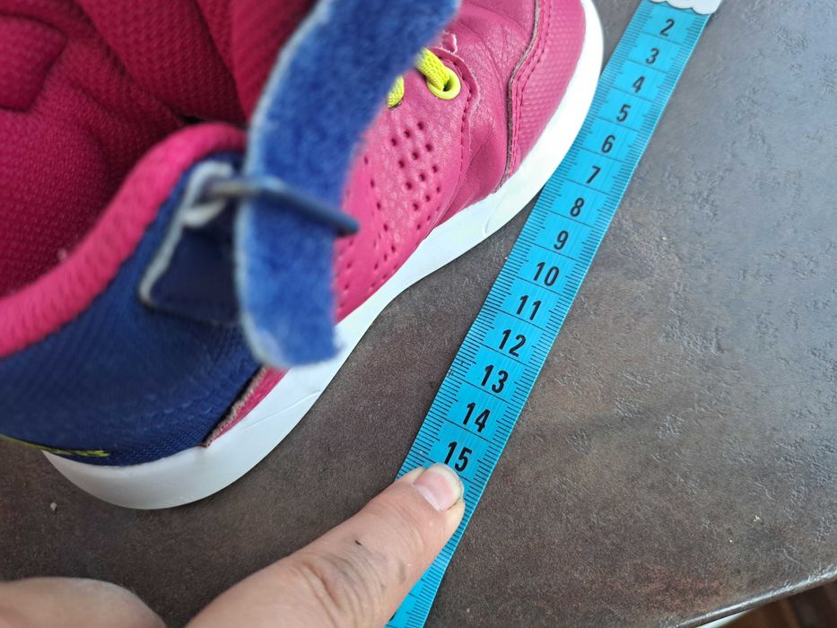 детски кецове,зимни обувки,боти,,Adidas номер24 за момиче,адидас