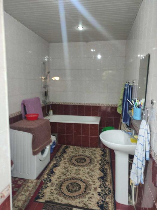 Уй ховли сотилади, продаётся дом срочно