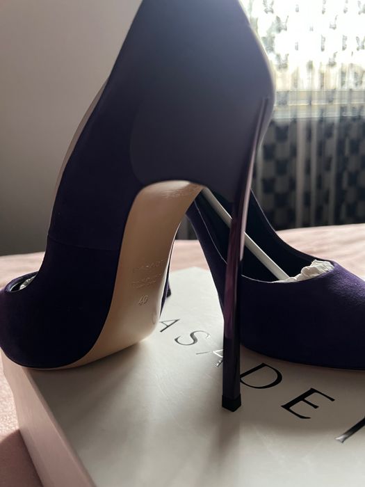 Pantofi CASADEI din piele, nepurtati.