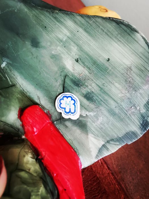 Антикварен винтидж клуон палячо шут музикант седнал с китара фигура