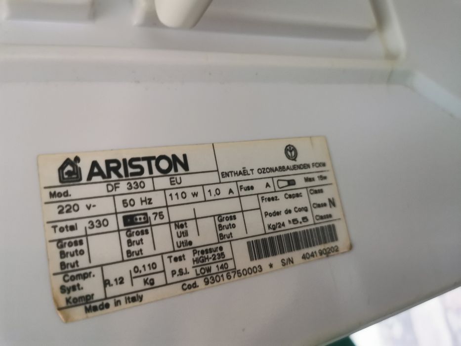 Хладилник Ariston