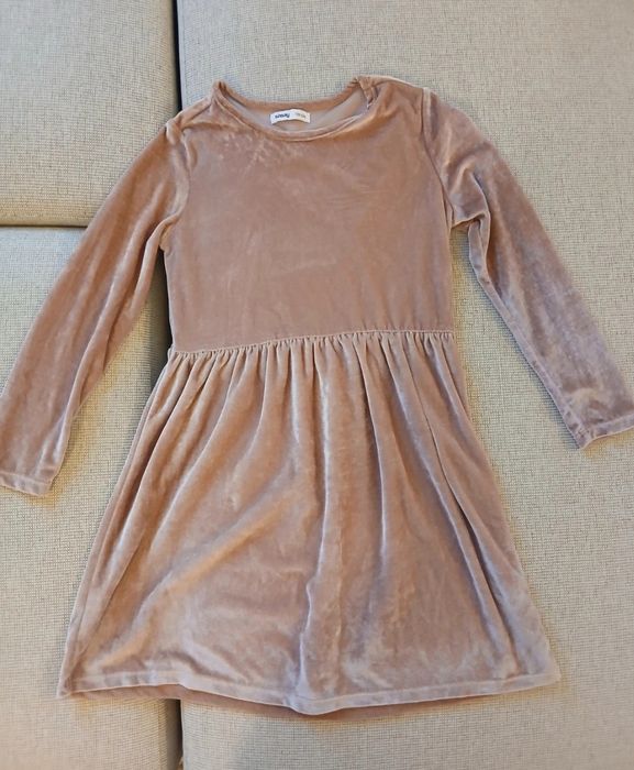 Rochita eleganta fete