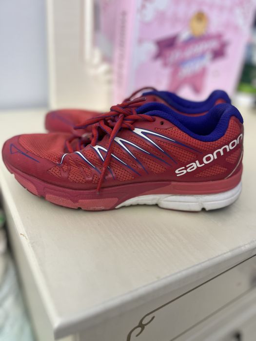 Кроссовки для бега