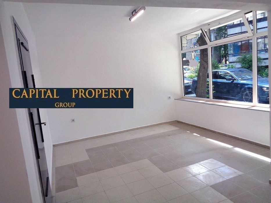 Дава се под наем Магазин в Варна, Зимно кино Тракия - 44 кв.м за 440 € - Снимка #1