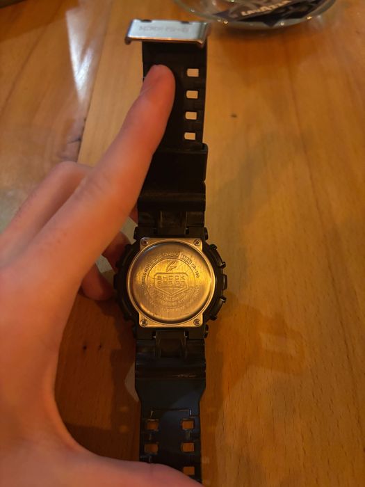 Часовник G-SHOCK Търся бартер за същият модел  в бяло.