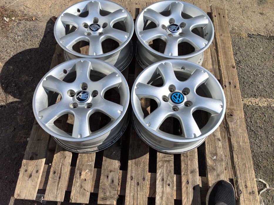 14 цола 5 х 100 мм Фолксваген / Шкода / Сеат - 6 Инча / ЕТ 38