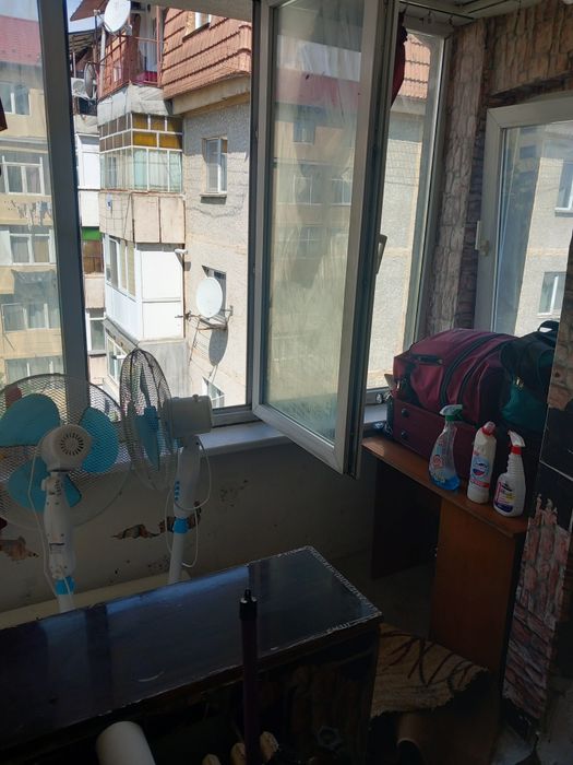 Inchiriez Apartament 2 camere , Zona Nord Republicii , Rm.Valcea , Doar la muncitori sau la zi / ora