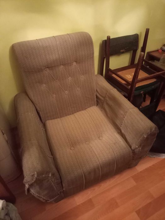 Диван раскладной и 2 кресла (Болгария)