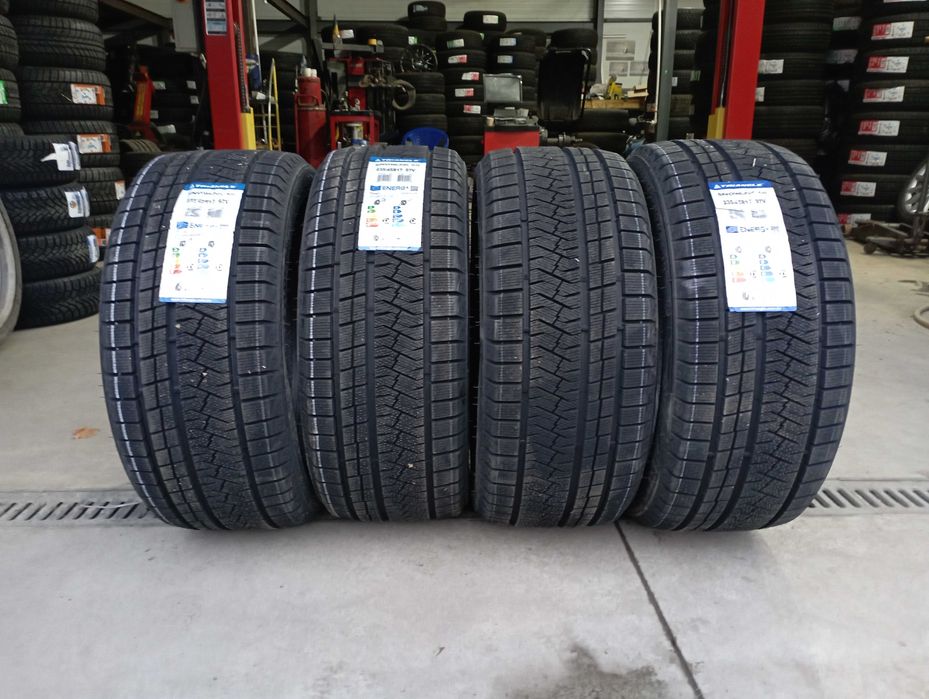 Anvelope 235/45/17 Triangle Noi De Iarna