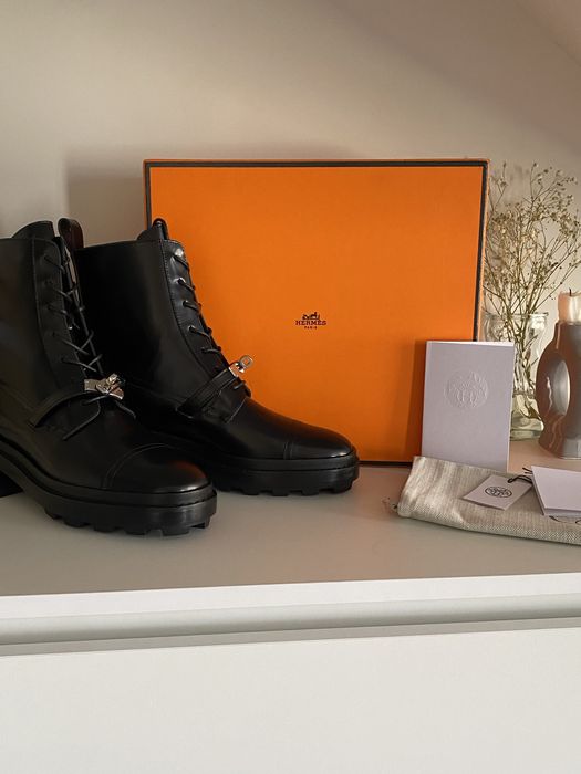 Обувь осеняя HERMES