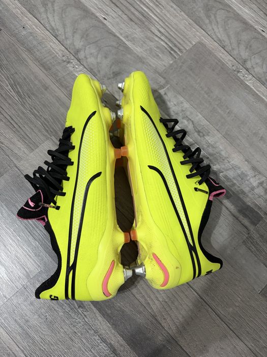 Puma King Ultimate MxSG