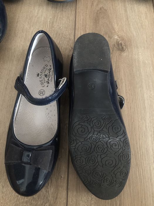 Обувь на девочку 32-36 размера