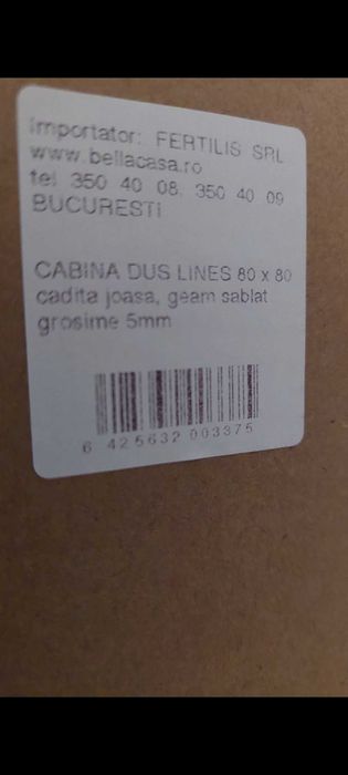 Cabina dus noua, Lines