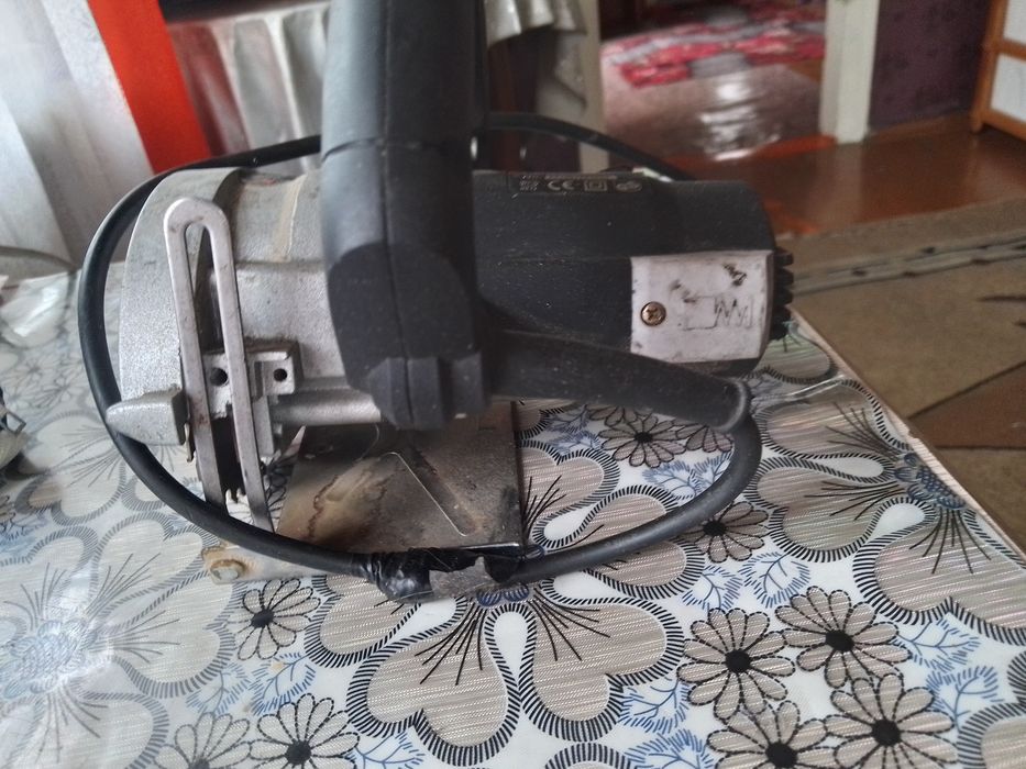 Электро пила пчелка