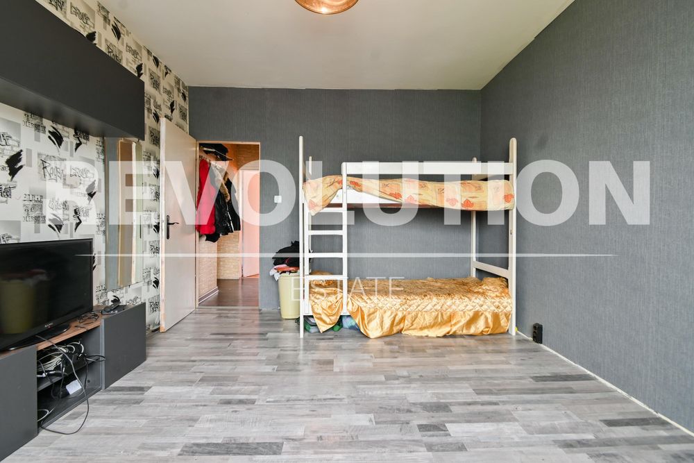 Продава се Тристаен апартамент в София, Овча купел 2 - 85 кв.м за 2377 €/кв.м - Снимка #9