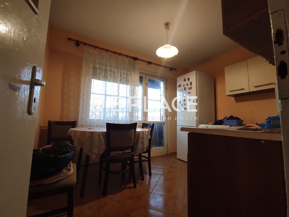 Продава се Четиристаен апартамент в Варна, Младост 1 - 82 кв.м за 1525 €/кв.м - Снимка #7