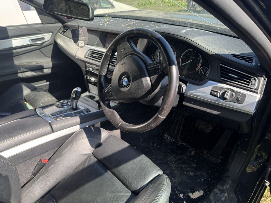 Dezmembrez BMW 730D 180kw