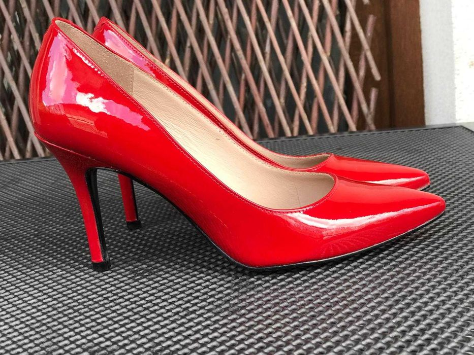 Pantofi superbi  ROSII de Piele Naturala FLAVIA PASSINI