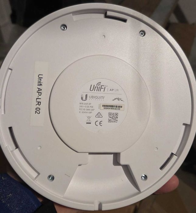 Kit Access Point Ubiquiti UniFi AP LR + Ap LR  PRO