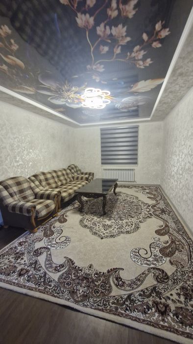 ЧИРЧИК Шахрида аренда  Квартира 3 хонали  4-этаж, квадрати котта 92