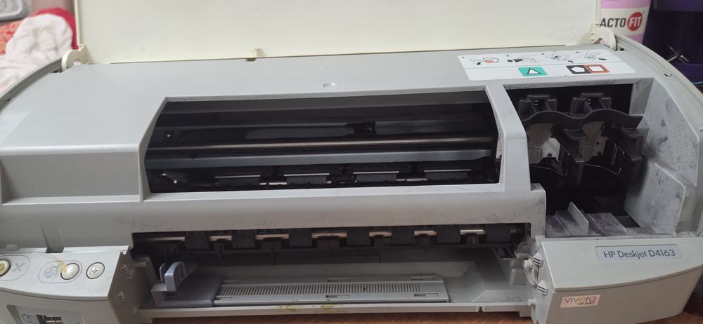 Продаю принтер hp deskjet 4163