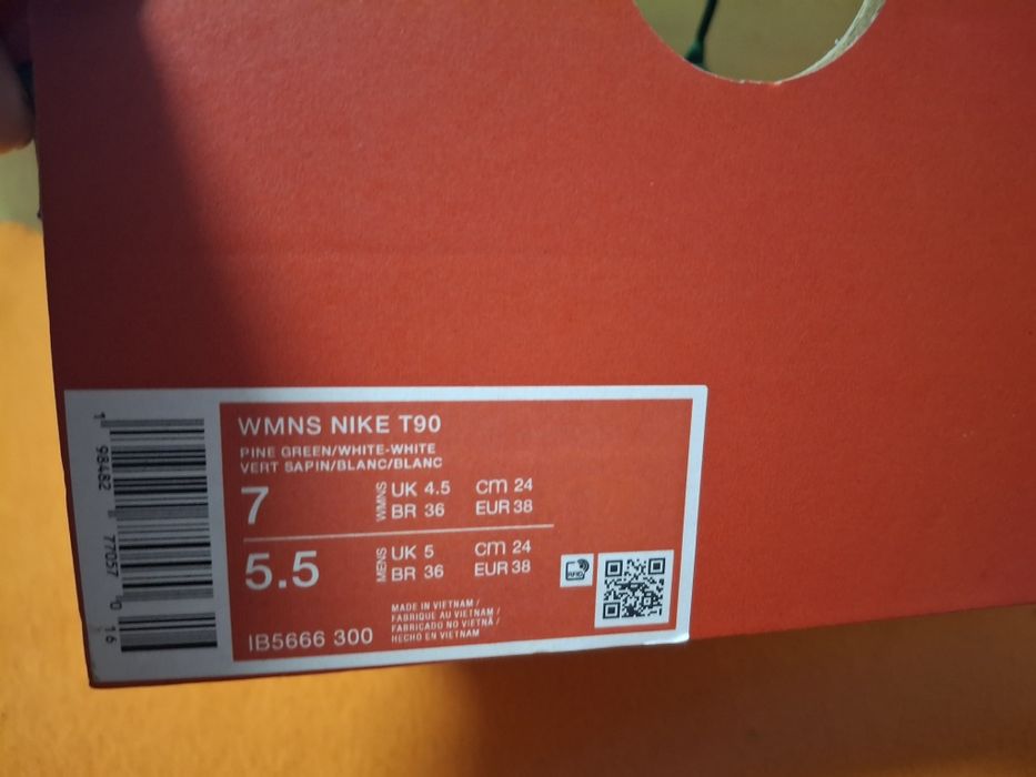 Adidasi Nike Green,model" total 90",mărime 38