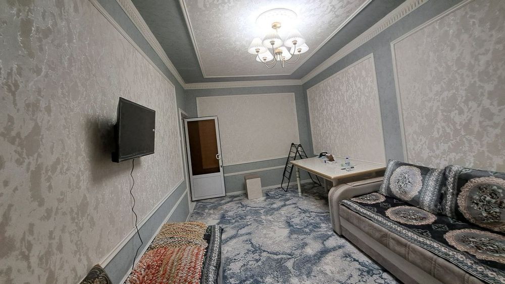 Чирчик аренда 2 ком квартира в 10 мкр 2 этаж