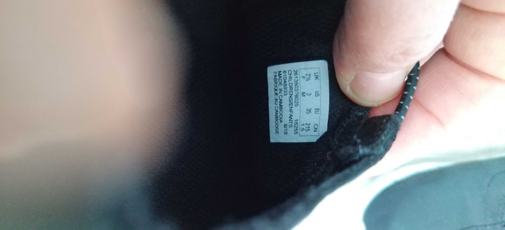 Adidași din piele Clarks