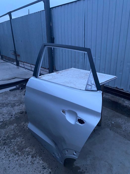 Дверь Хюндай Туксун