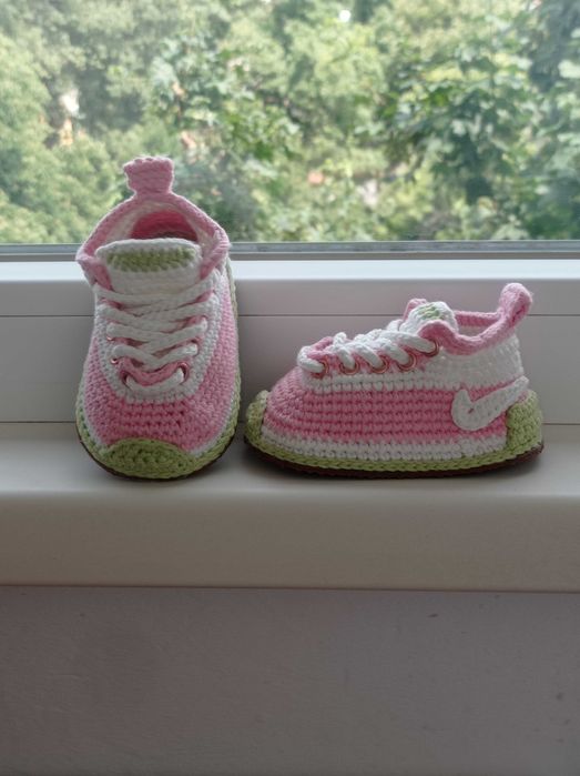 Плетени детски маратонки