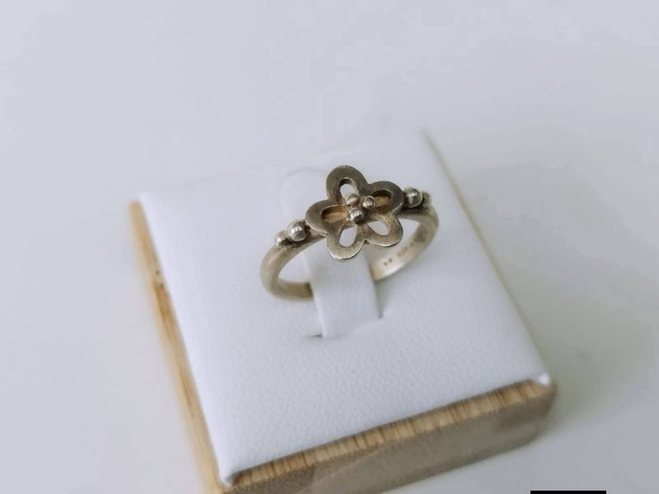 Vechi inel argint 925 placat cu aur.