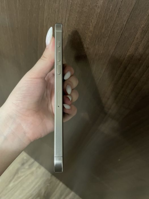 Iphone 15 pro max с гаранция до 08.26г