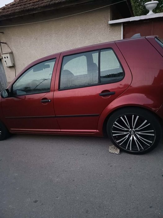 Продавам VW Golf 4
