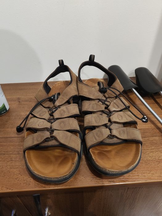 Keen ергономични сандали от естествена кожа.