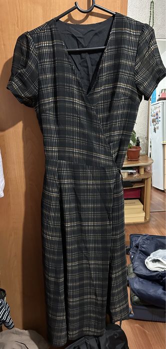 Платья, тренч, осенная куртка