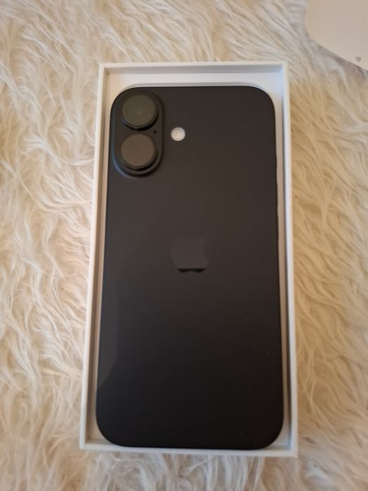 Iphone 16 128GB, черен