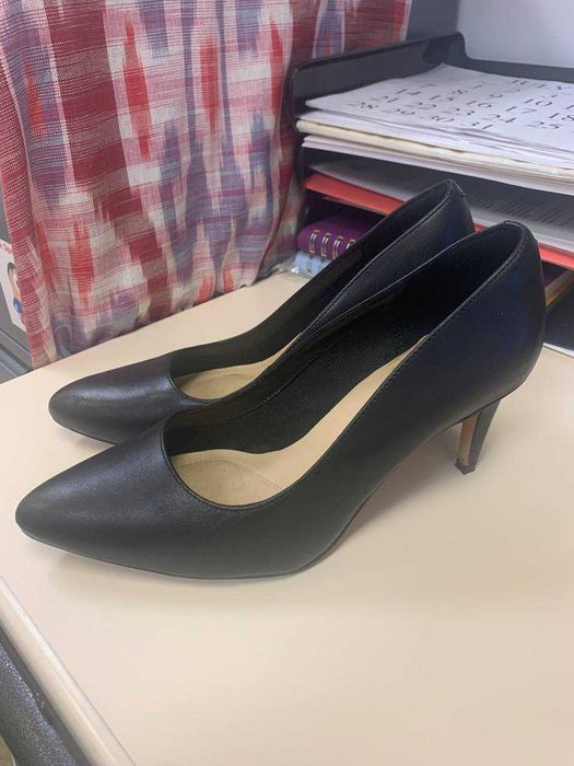 Туфли бренда Clarks  (37 размер, кожа)