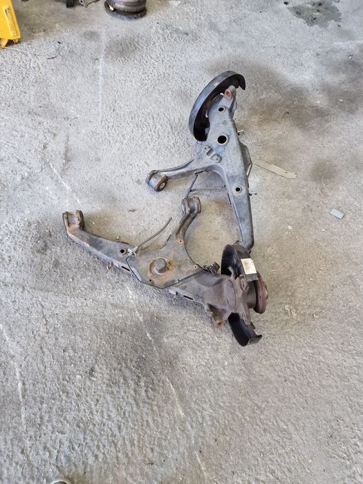 Fuzeta  spate stanga dreapta vw t5 transporter caravelle multivan