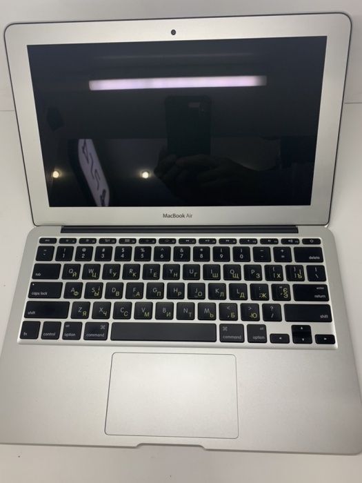 Mac Book Air 11,6