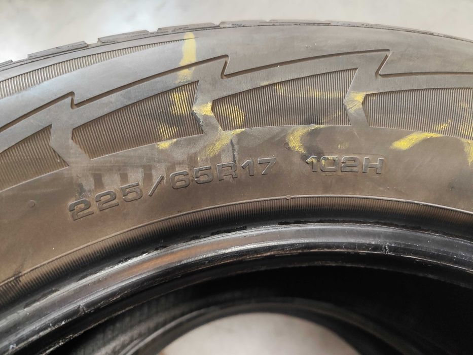 2бр.зимни гуми 225/65/17 Goodyear