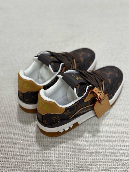 Adidasi Louis Vuitton Trainer Premium